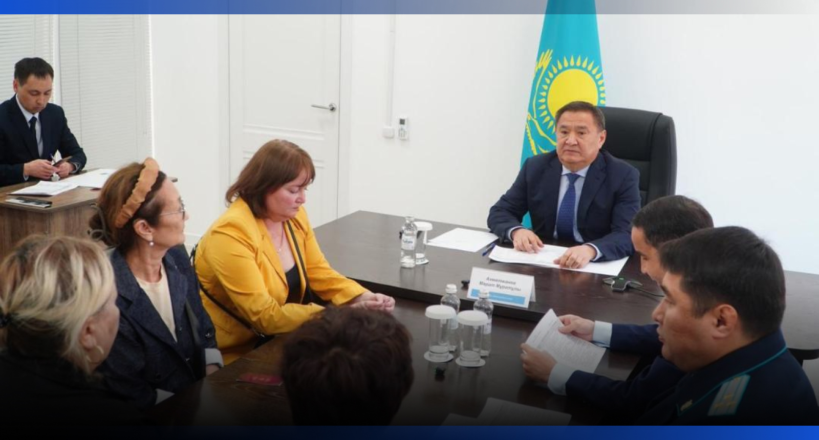 Image for Ақмола облысының әкімі Қосшы қаласында азаматтарды қабылдады